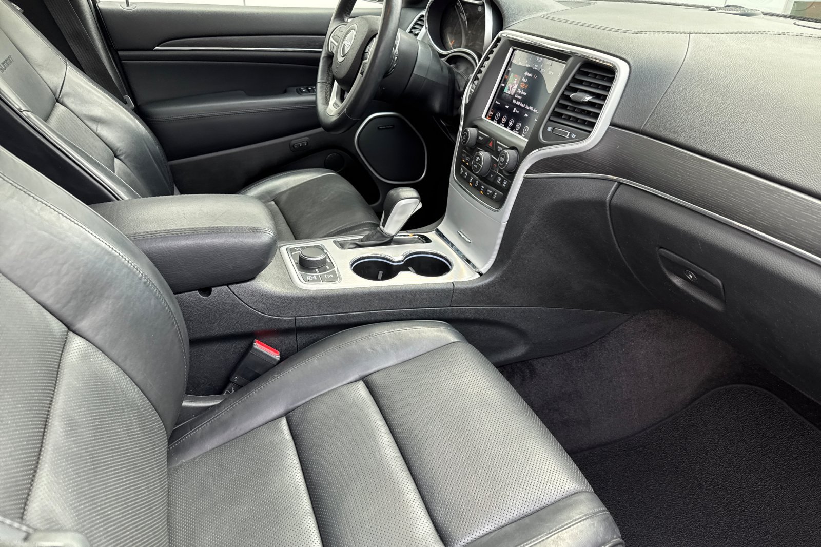 Used 2018 Jeep Grand Cherokee Summit w/ Platinum Series Group AWD/4WD image 16
