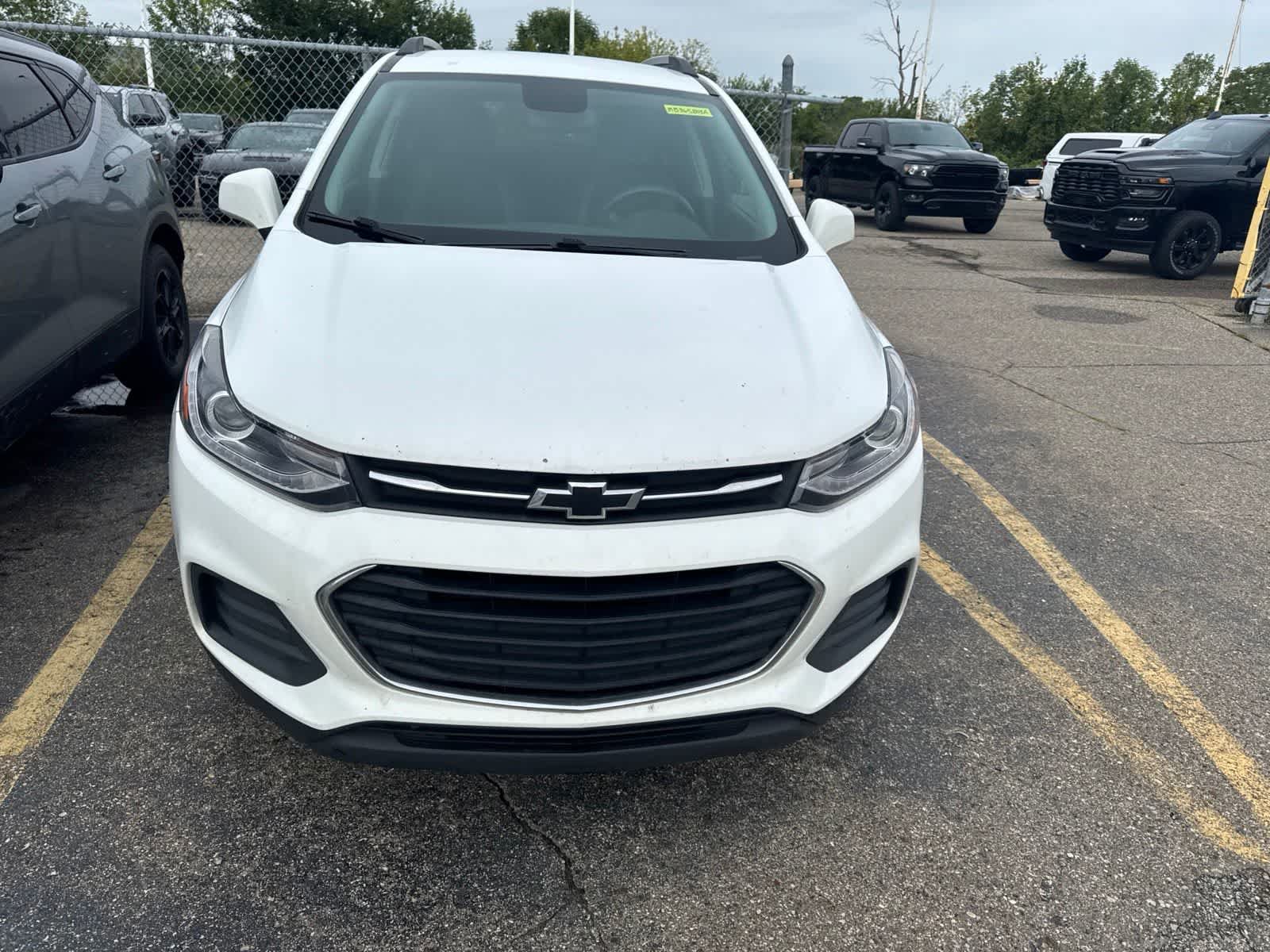 Used 2021 Chevrolet Trax LT w/ Sport Edition AWD/4WD image 4
