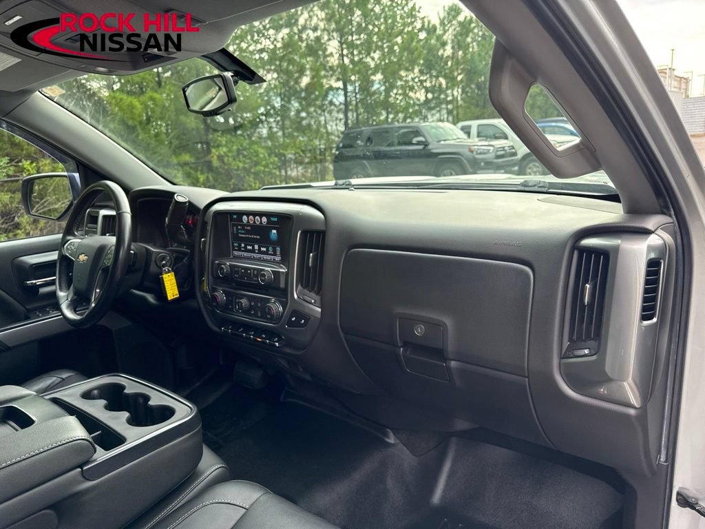 Used 2018 Chevrolet Silverado 1500 LT w/ All Star Edition AWD/4WD image 32