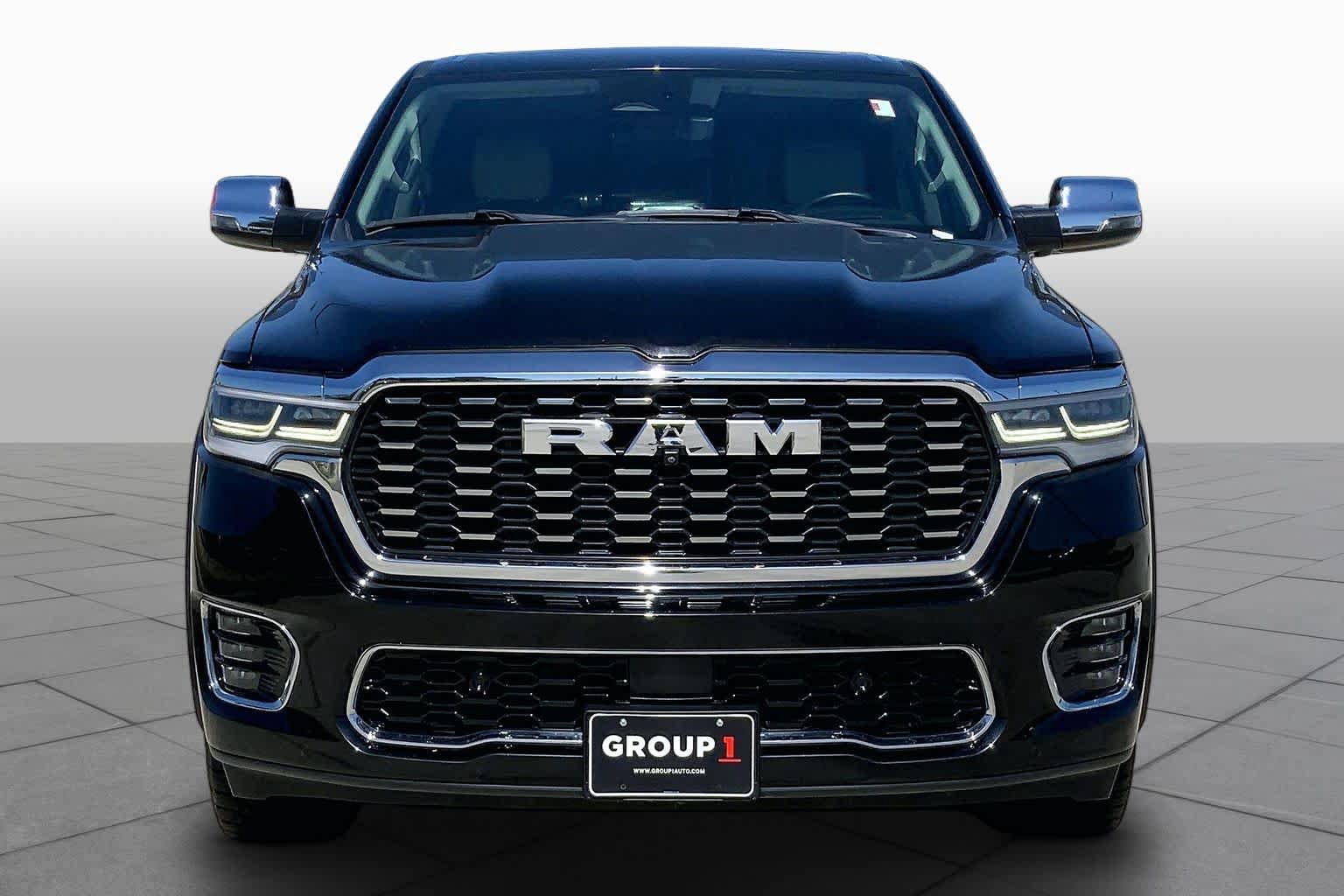Used 2025 RAM 1500 Tungsten AWD/4WD image 7