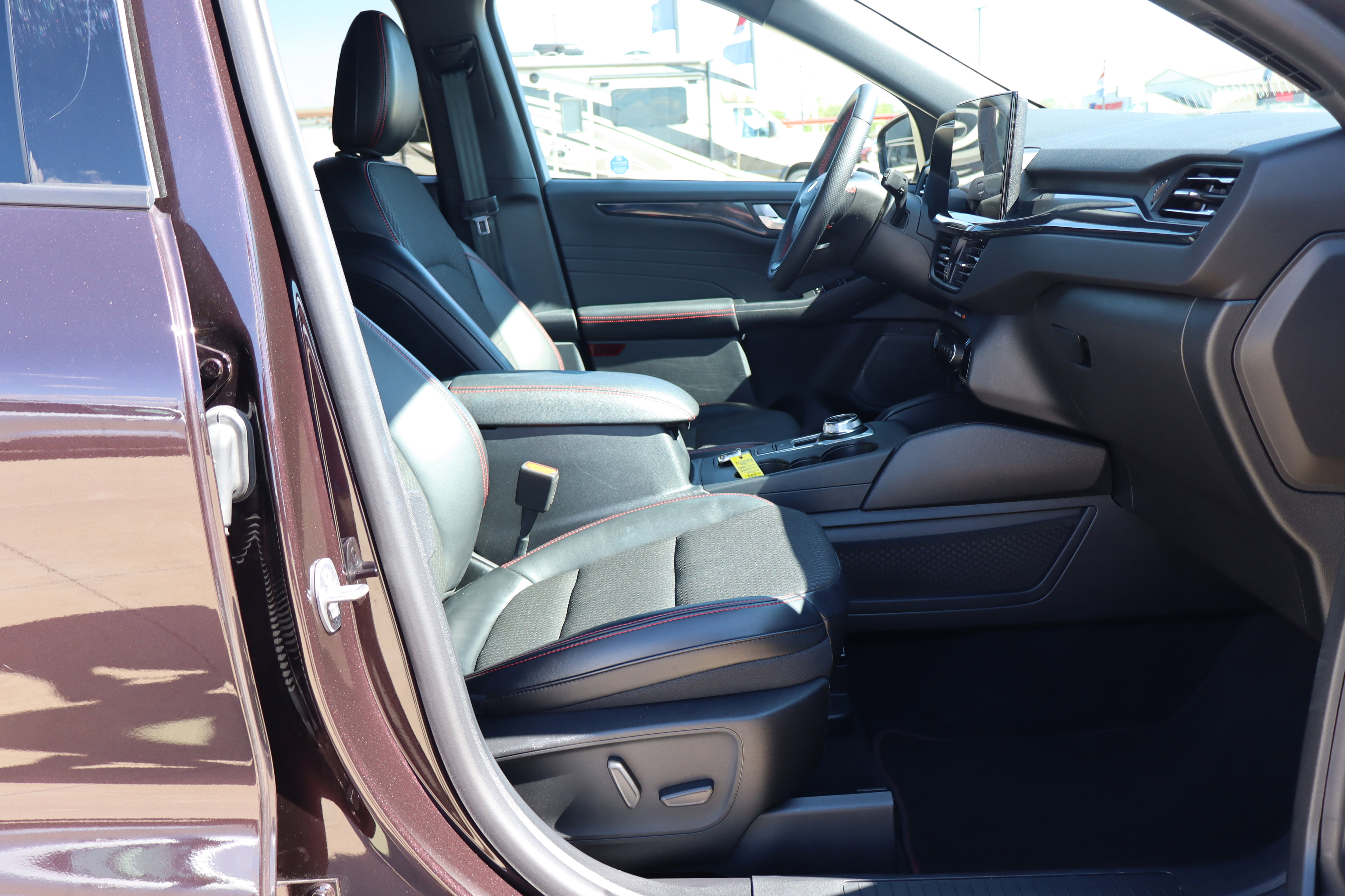 Used 2023 Ford Escape ST-Line Select w/ Tech Pack #2 image 13