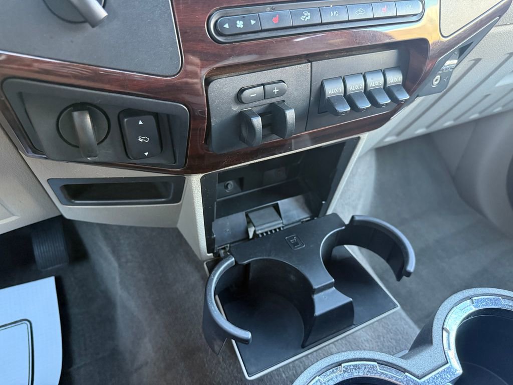 Used 2010 Ford F250 Lariat image 45