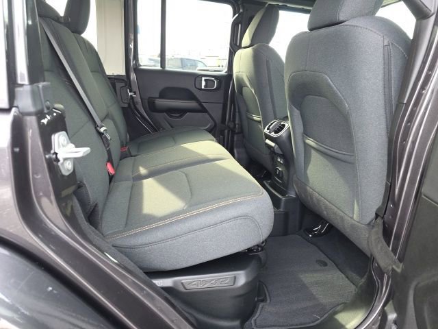 Used 2025 Jeep Wrangler Unlimited Sahara w/ Safety Group image 42