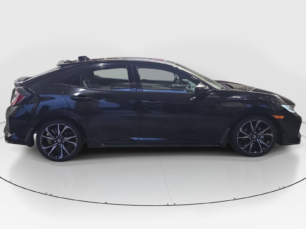 Used 2018 Honda Civic Sport image 2
