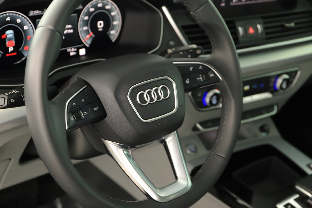 Certified 2024 Audi Q5 2.0T Premium Plus AWD/4WD image 16