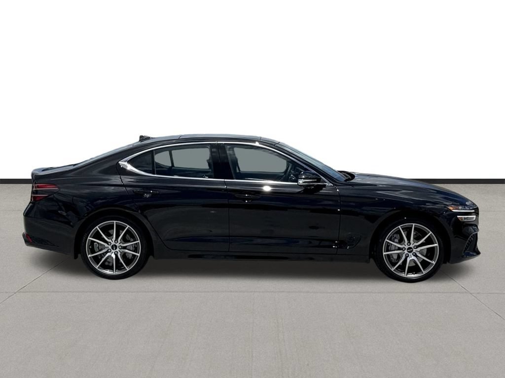 Used 2026 Genesis G70 2.5T Prestige RWD image 4