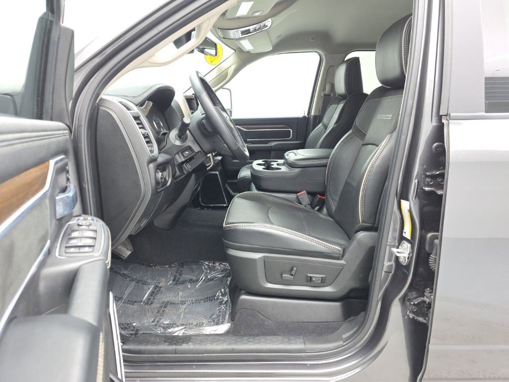 Used 2024 RAM 2500 Laramie image 15