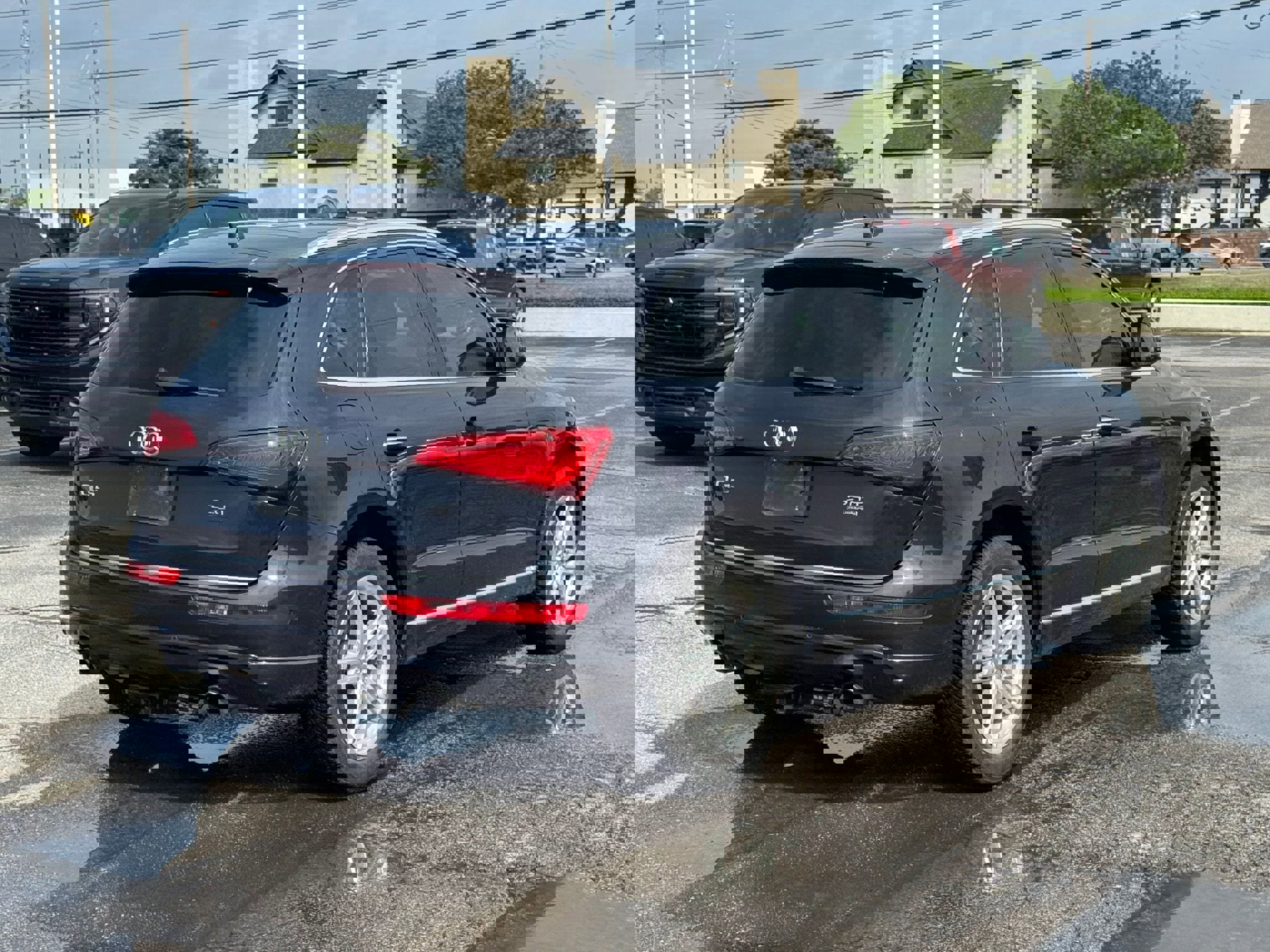 Used 2016 Audi Q5 2.0T Premium Plus w/ Technology Package AWD/4WD image 3