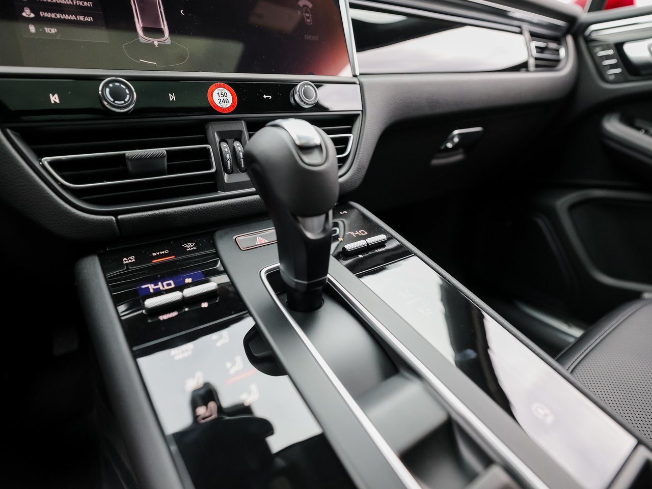 Certified 2026 Porsche Macan S AWD/4WD image 20