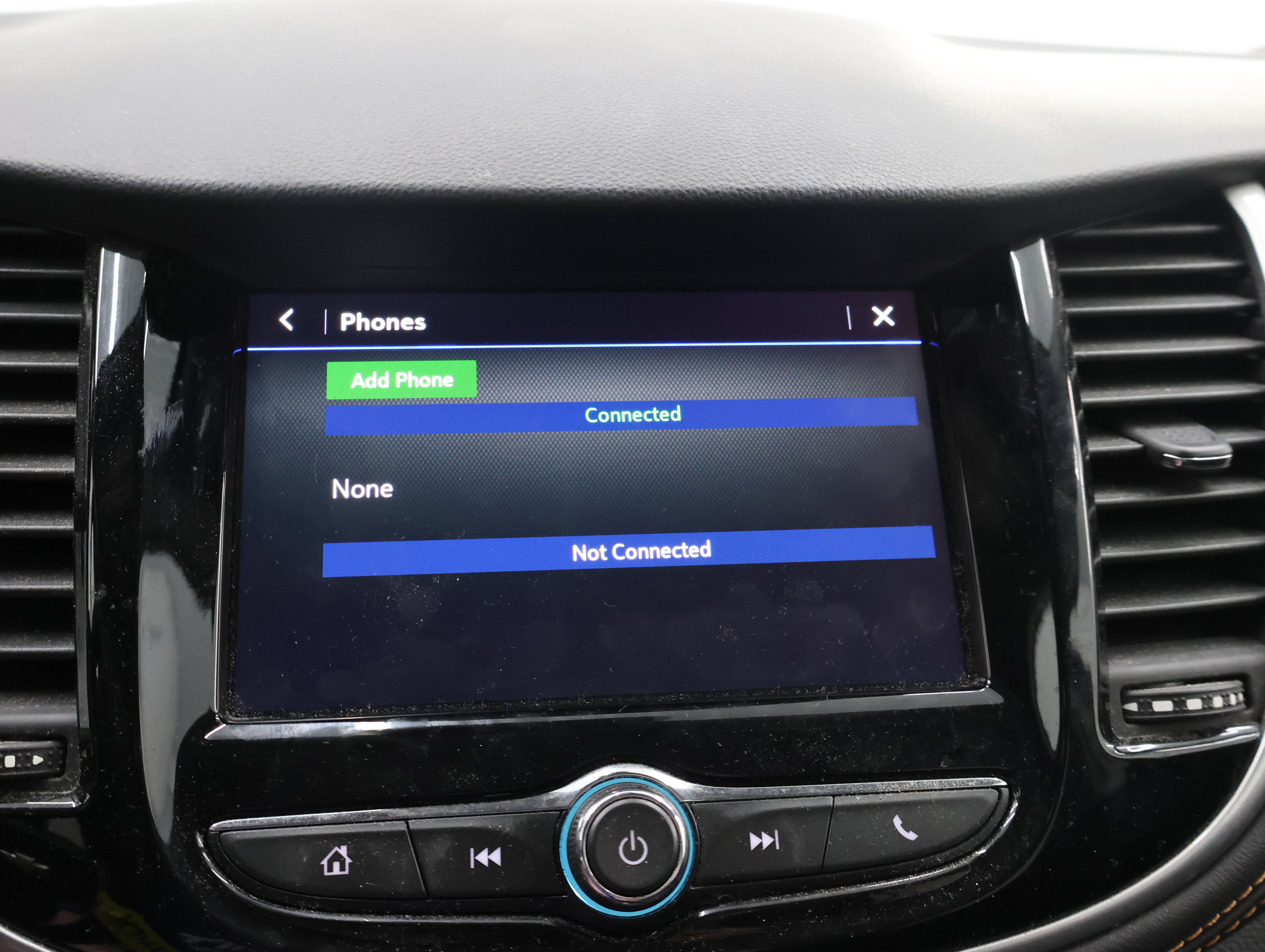 Used 2021 Chevrolet Trax LS w/ Tint and Cruise Package FWD image 44
