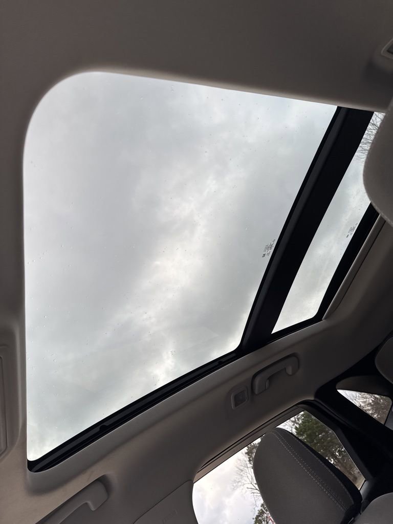 Certified 2022 Ford Escape SE w/ SE Sport Appearance Package image 22