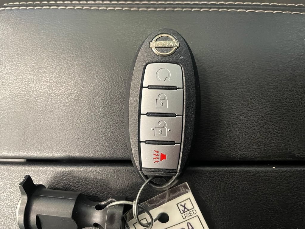 Certified 2022 Nissan Rogue SV FWD image 17