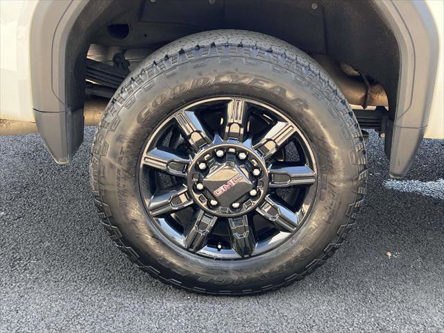 Used 2024 GMC Sierra 2500 AT4 w/ AT4 Premium Plus Package image 10