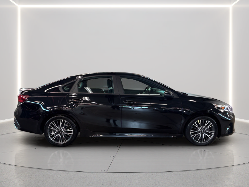 Certified 2023 Kia Forte GT-Line FWD image 8