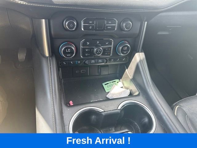 Used 2023 Chevrolet Suburban Premier RWD image 5