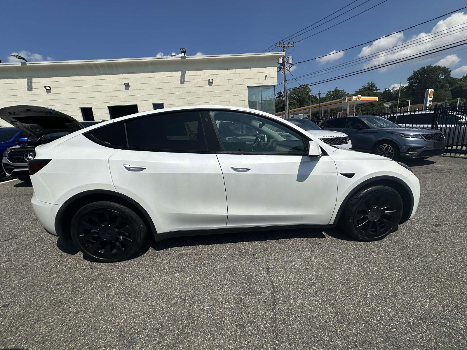 Used 2020 Tesla Model Y Long Range AWD/4WD image 2