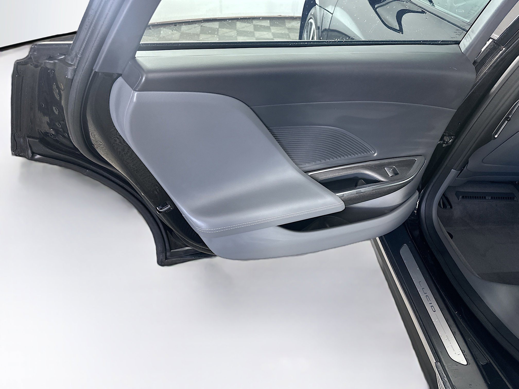 Used 2023 Lucid Air Pure AWD/4WD image 26