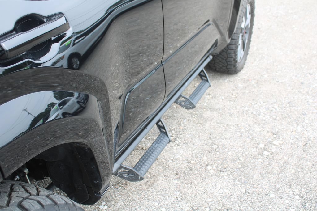Used 2025 Toyota 4Runner TRD Sport AWD/4WD image 9