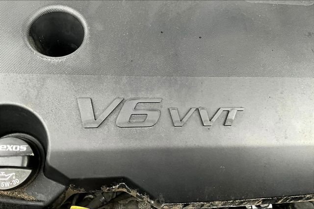 Used 2019 Buick Enclave Essence AWD/4WD image 32