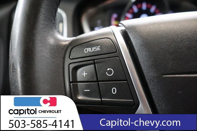 Used 2017 Volvo V60 T5 Premier w/ Convenience Package FWD image 15
