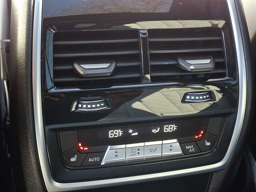 Used 2026 BMW X5 xDrive40i w/ M Sport Package image 11