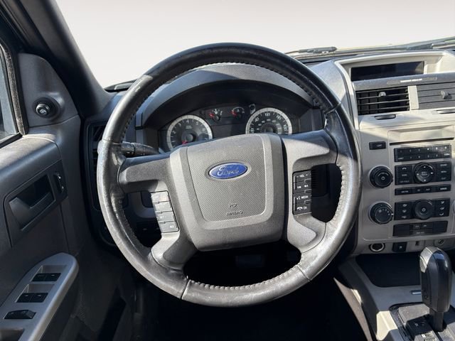 Used 2010 Ford Escape XLT AWD/4WD image 12