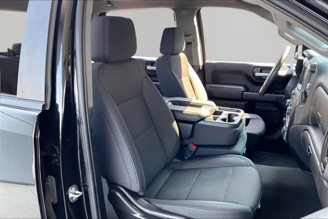 Used 2023 Chevrolet Silverado 1500 Custom Trail Boss w/ LPO, Dark Essentials Package AWD/4WD image 19