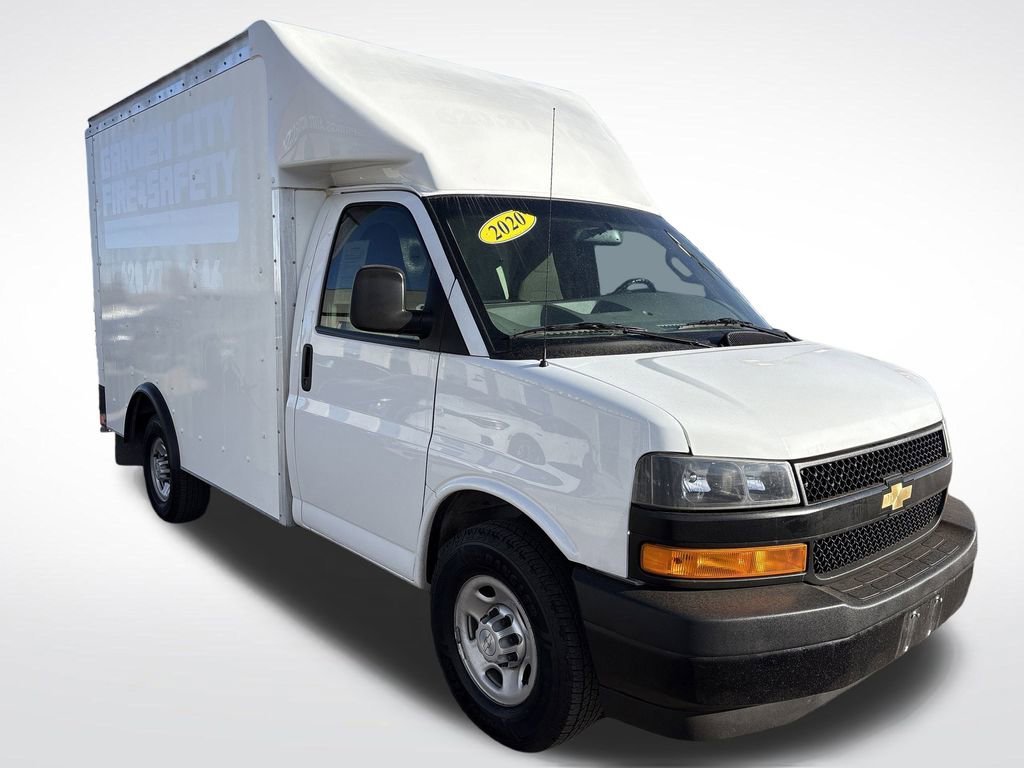 Used 2020 Chevrolet Express 3500 w/ Driver Convenience Package image 7