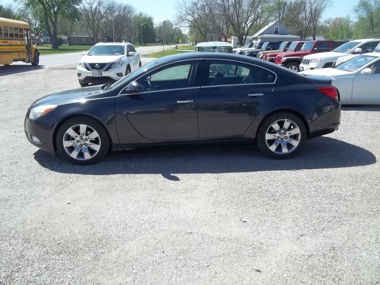 Used 2013 Buick Regal Premium FWD image 4