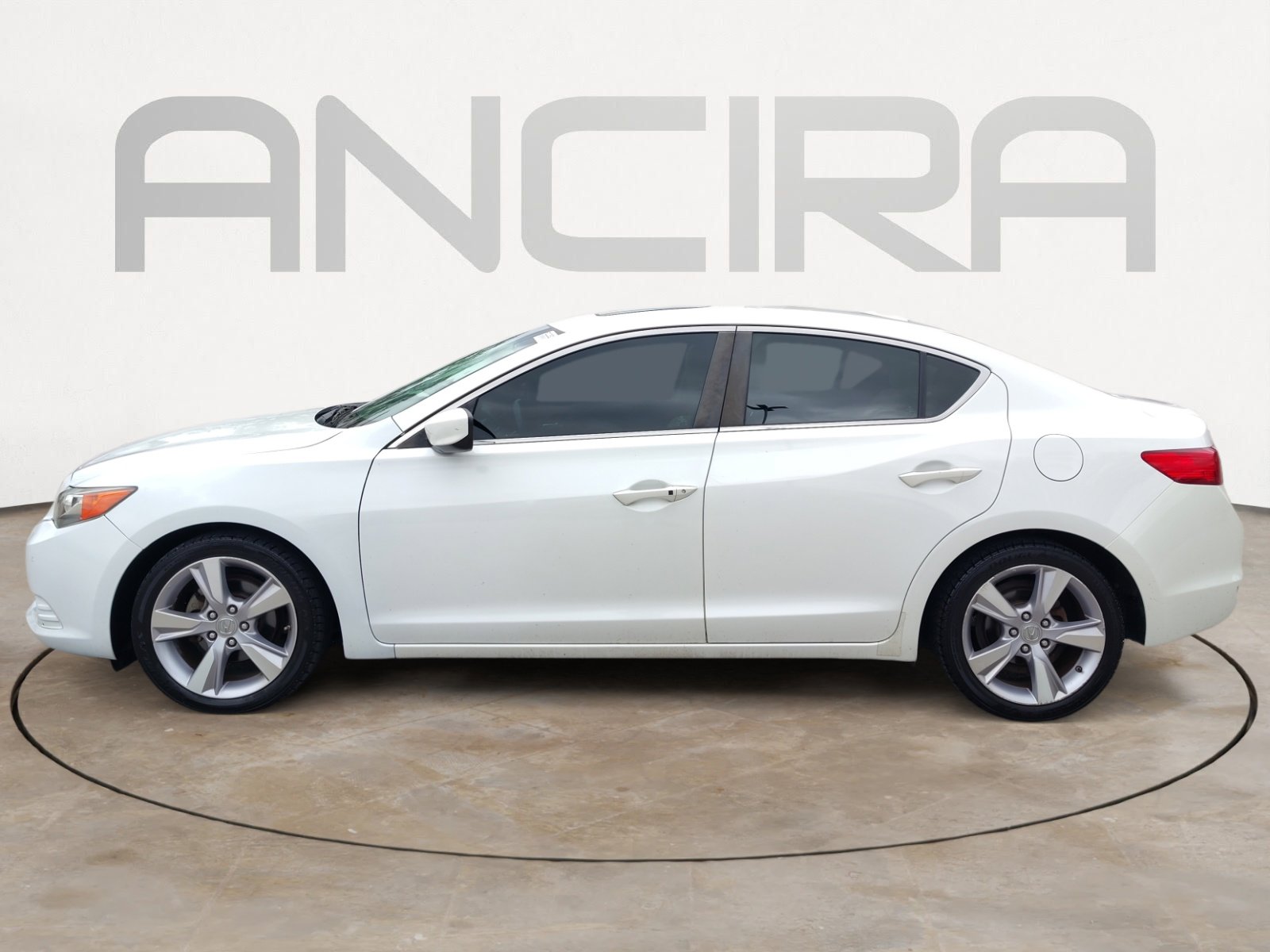 Used 2013 Acura ILX w/ Technology Package FWD image 9