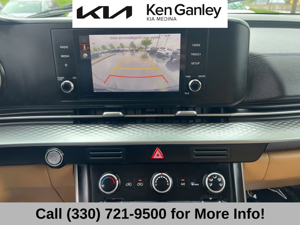 Used 2024 Kia Carnival LX FWD image 39