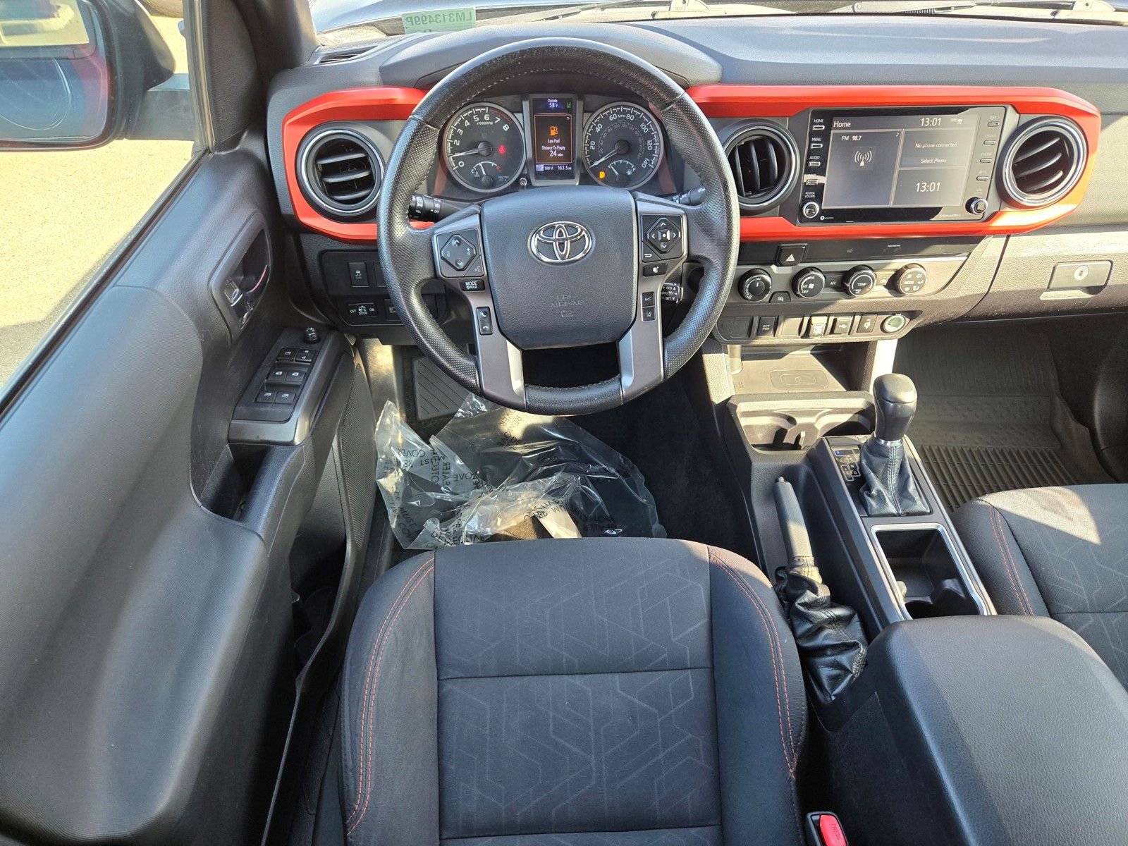 Used 2020 Toyota Tacoma TRD Off-Road image 12
