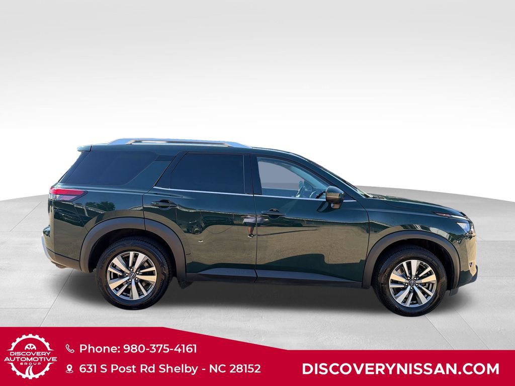 Certified 2025 Nissan Pathfinder SL AWD/4WD image 5