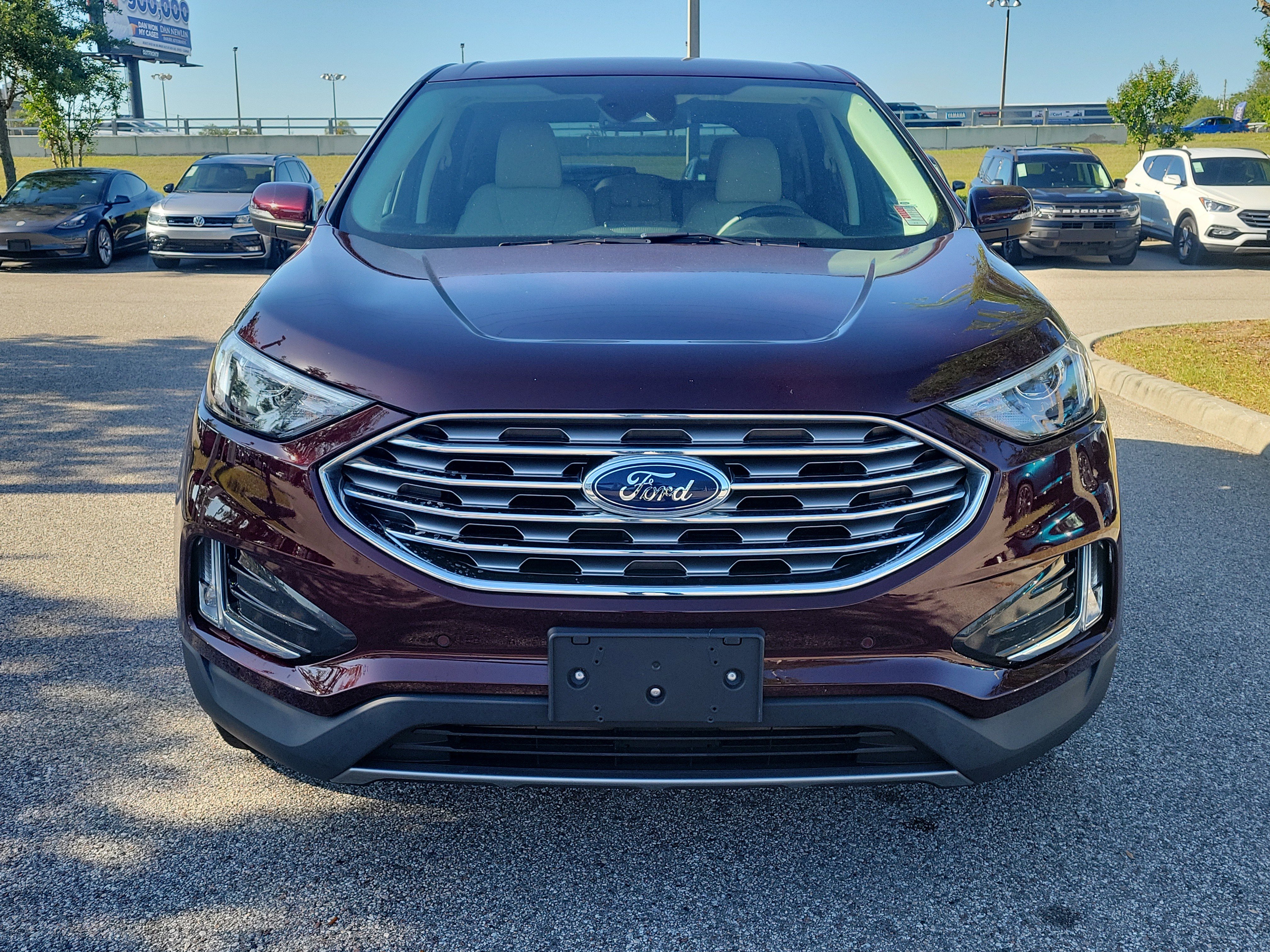 Used 2024 Ford Edge Titanium AWD/4WD image 2