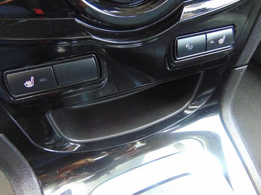 Used 2017 Ford Fiesta Titanium image 20