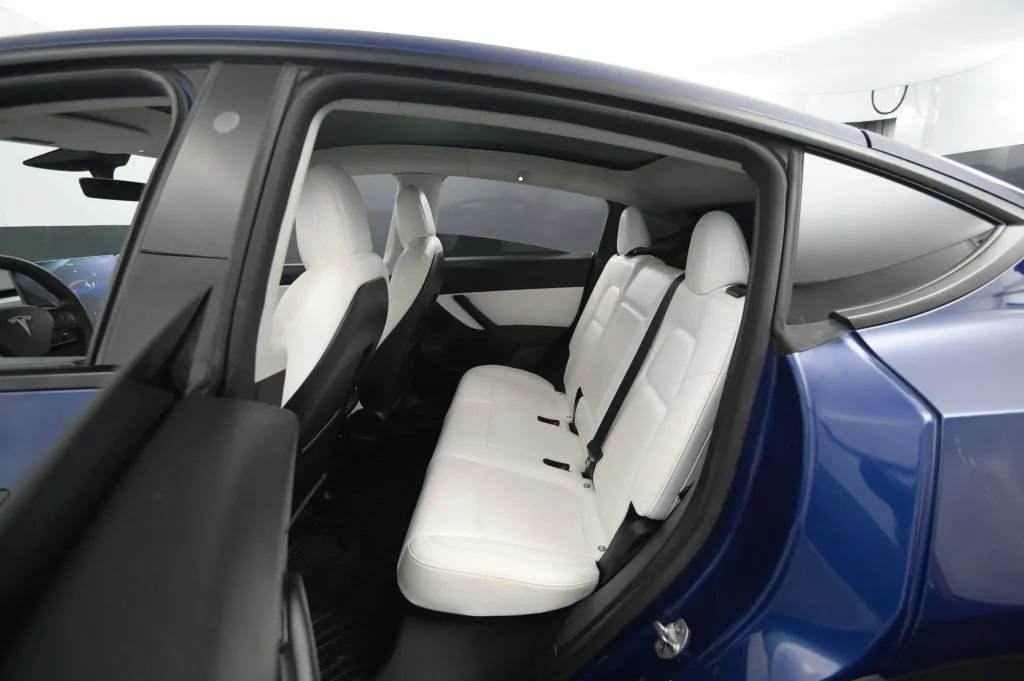 Used 2022 Tesla Model Y Performance AWD/4WD image 43