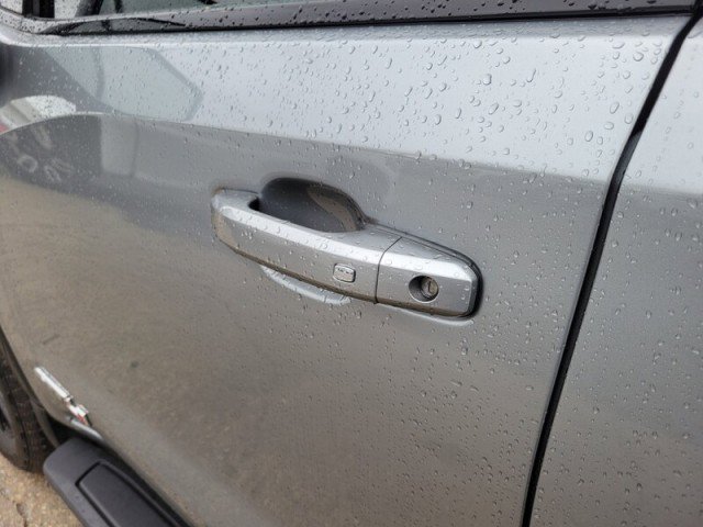 Used 2024 GMC Sierra 1500 AT4 w/ Technology Package image 7