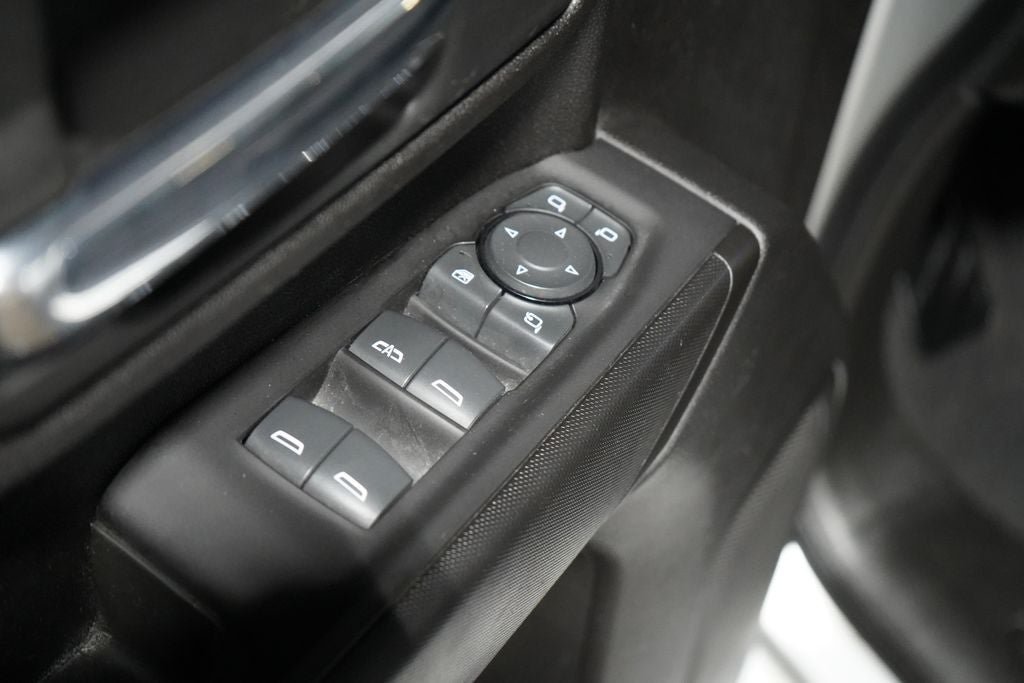 Used 2022 Chevrolet Silverado 2500 Custom w/ Custom Value Package AWD/4WD image 28