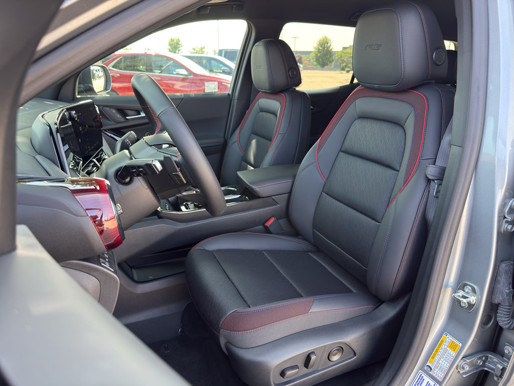 New 2026 Chevrolet Equinox RS w/ Convenience Package III AWD/4WD image 14