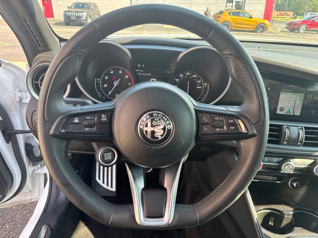 Used 2022 Alfa Romeo Giulia Ti AWD/4WD image 35