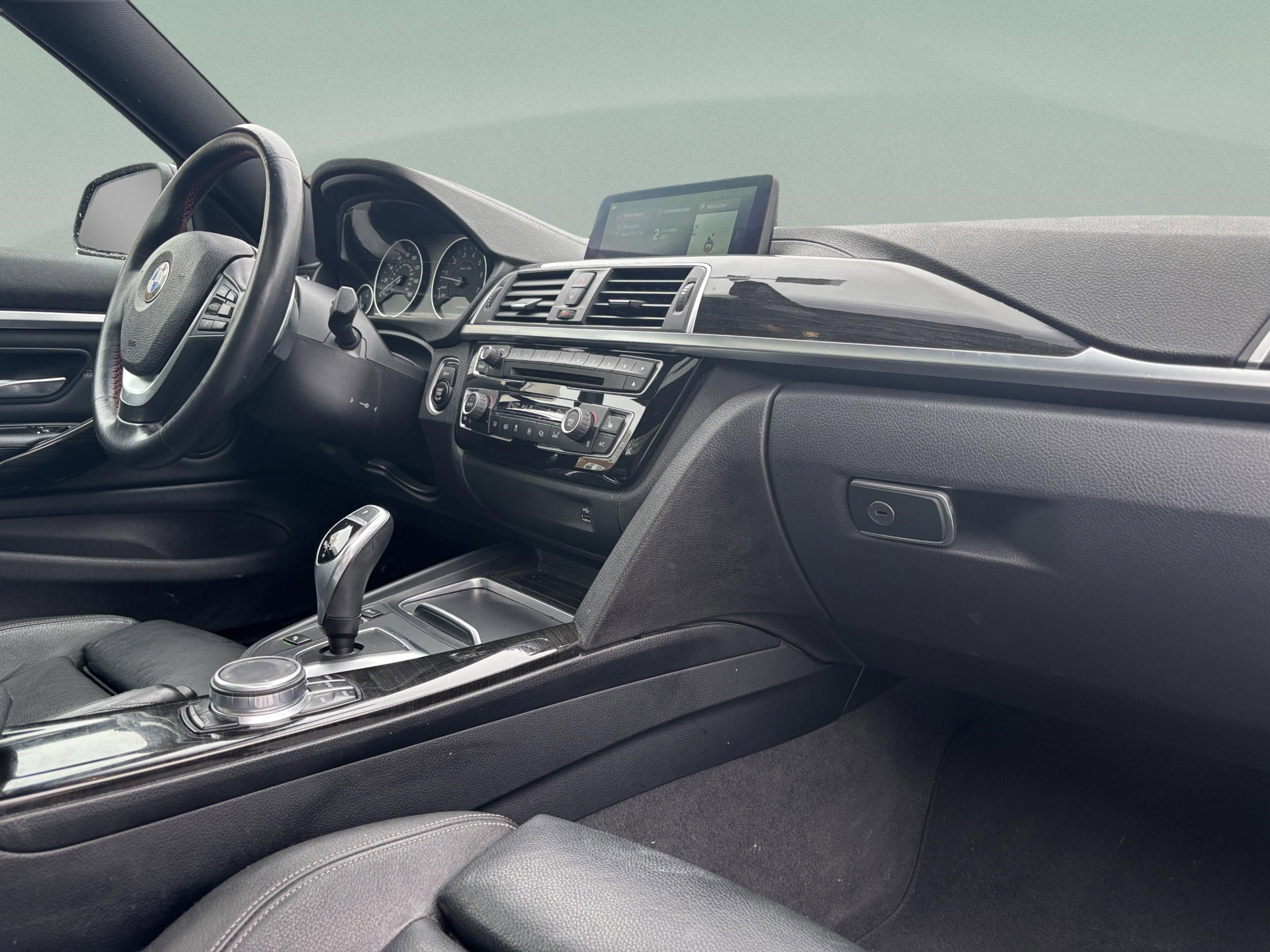 Used 2019 BMW 430i Coupe w/ Convenience Package image 23