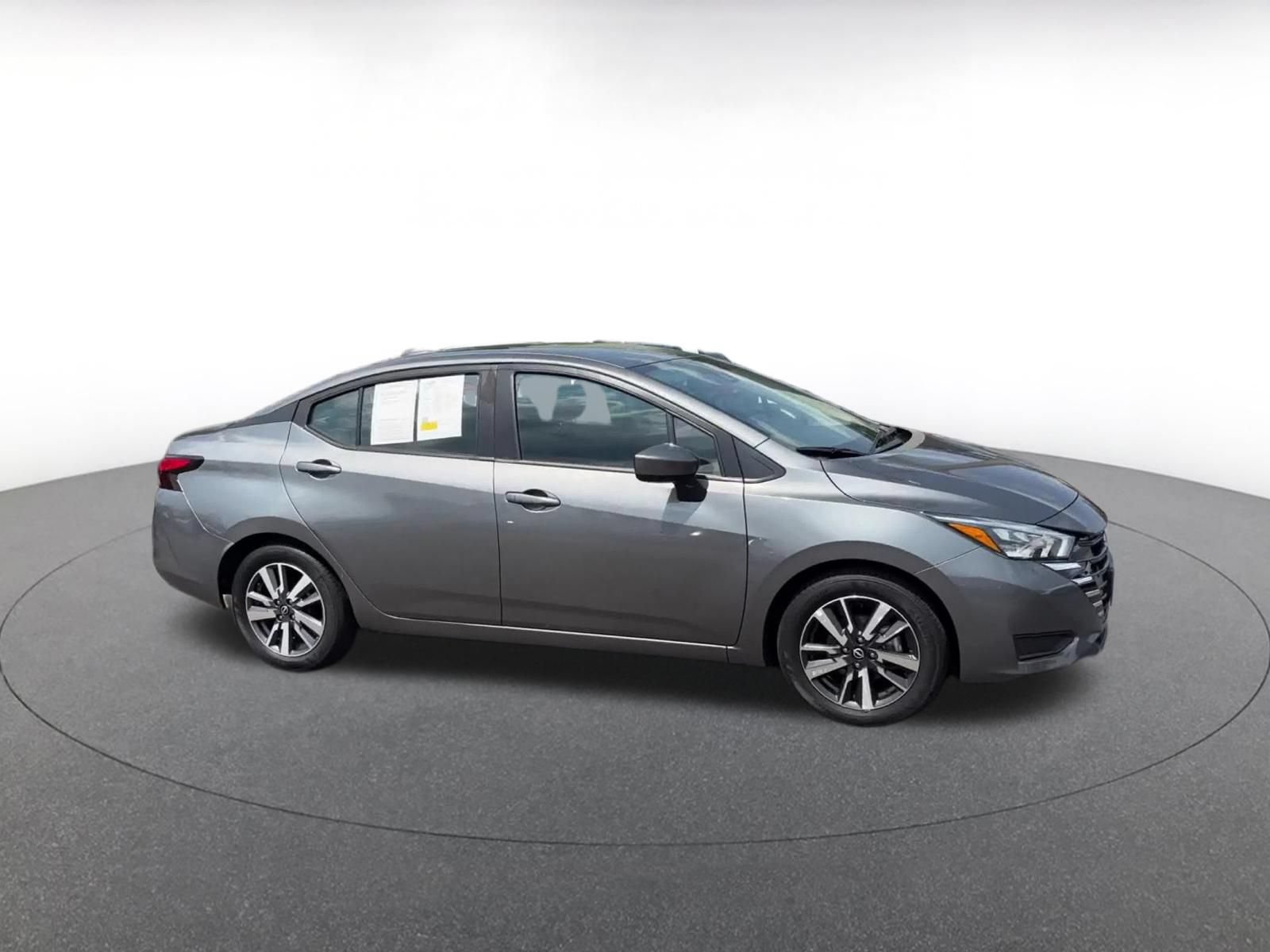 Used 2025 Nissan Versa SV FWD video 2