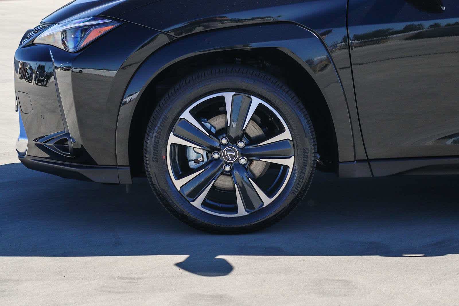 New 2026 Lexus UX 300h FWD image 11