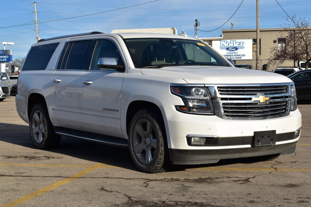 Used 2016 Chevrolet Suburban LTZ image 3