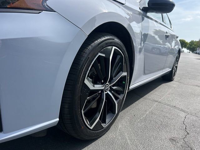 Used 2024 Nissan Altima 2.5 SR image 9