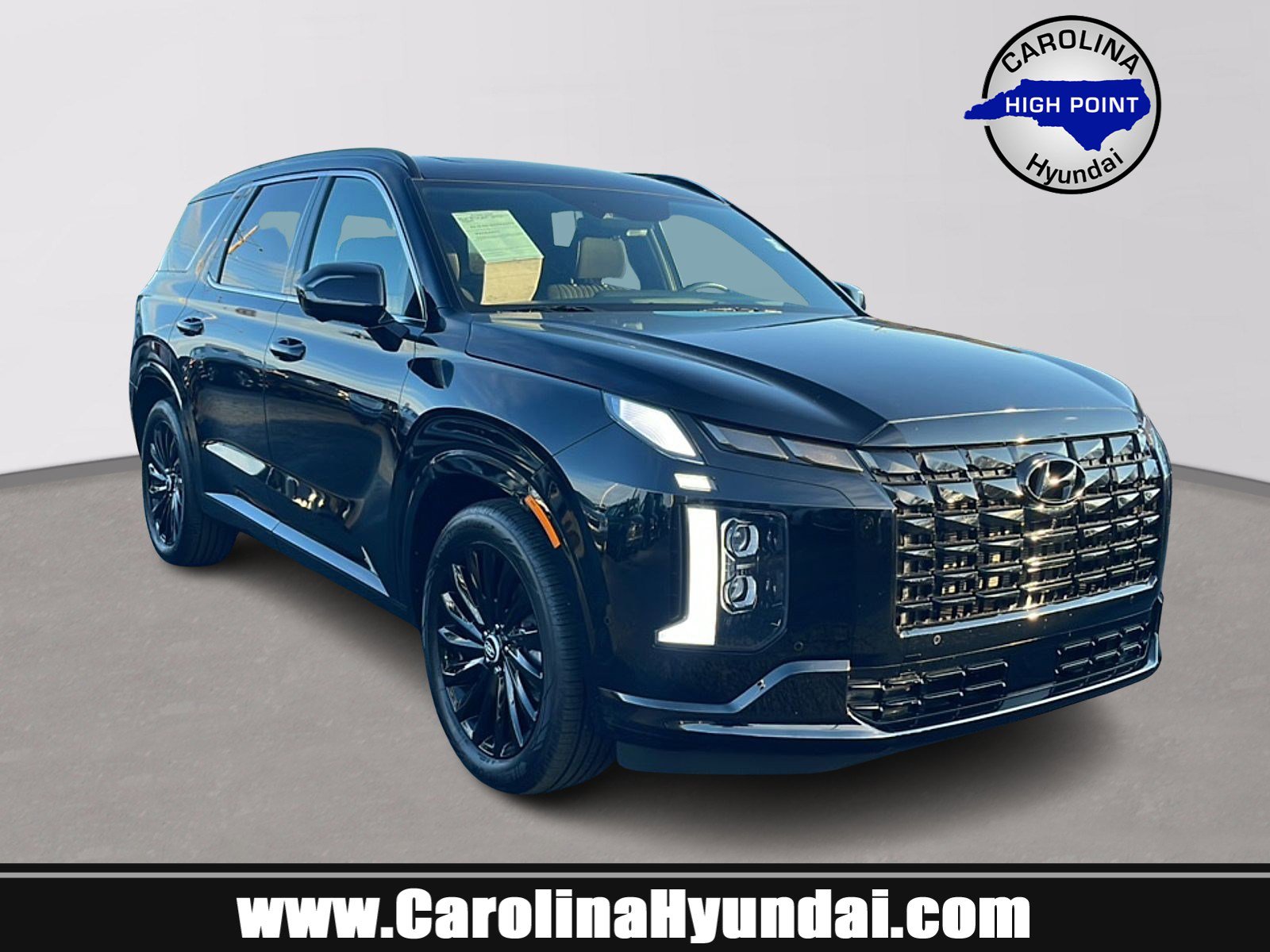 Used 2025 Hyundai Palisade Calligraphy image 1