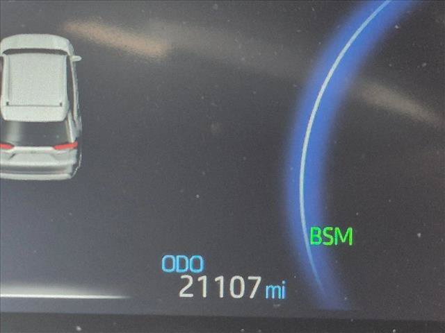 Used 2023 Toyota RAV4 XSE AWD/4WD image 10