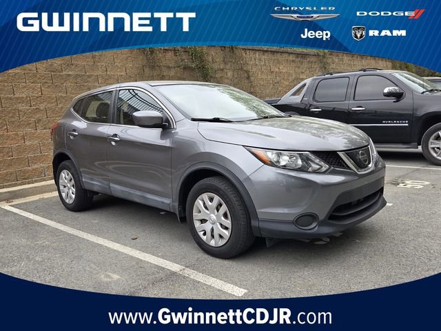 Used 2019 Nissan Rogue Sport S image 1