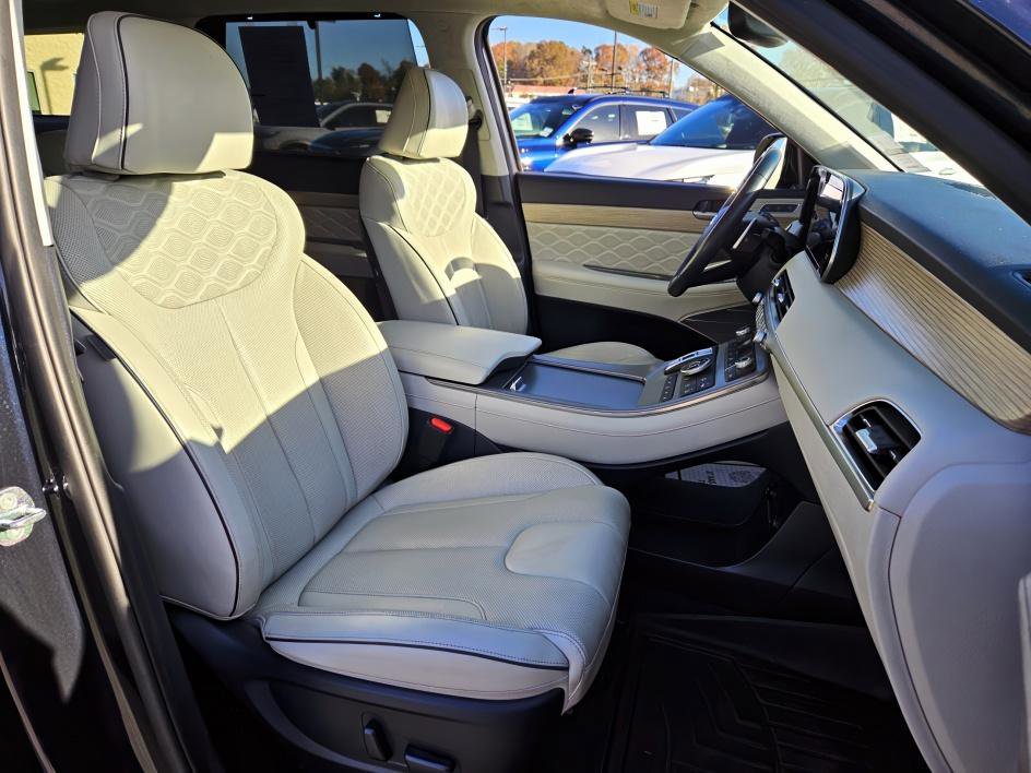 Used 2022 Hyundai Palisade Calligraphy image 16