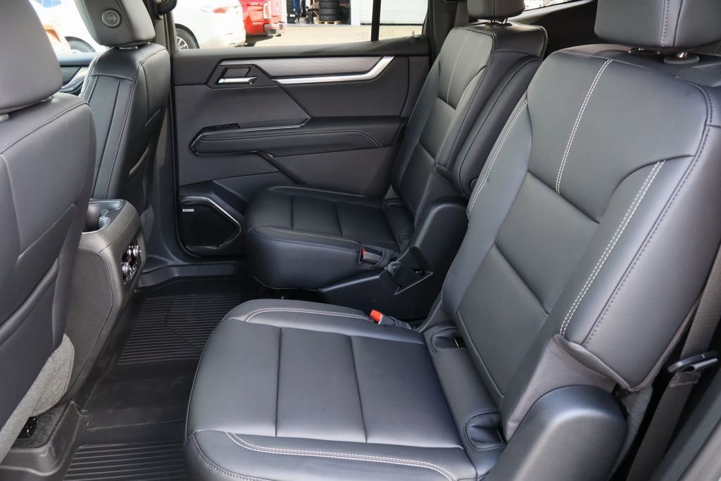 New 2026 GMC Acadia Elevation w/ Black Edition FWD image 21